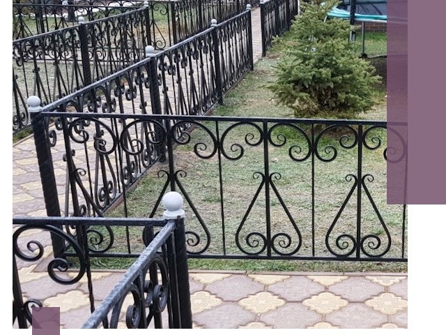 Кованые газонные ограждения под ключ в Улане-Удэ